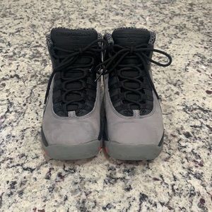 Jordan youth sizes 4